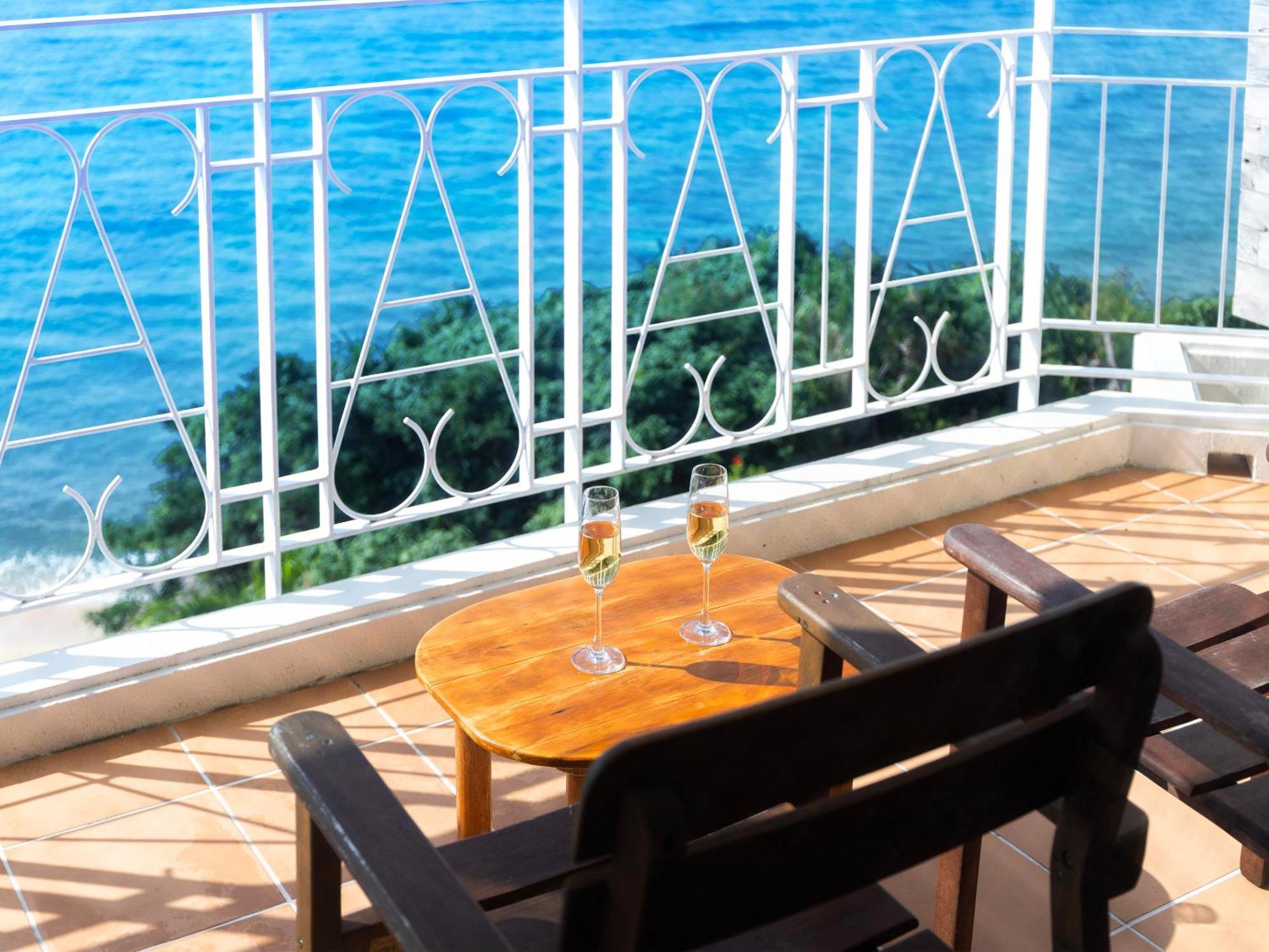 Umi No Terrace Yomitan Toya Hotel Luaran gambar